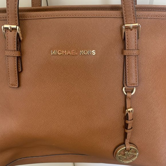 Michael Kors Large Jet Set Tote - Picture 2 of 7